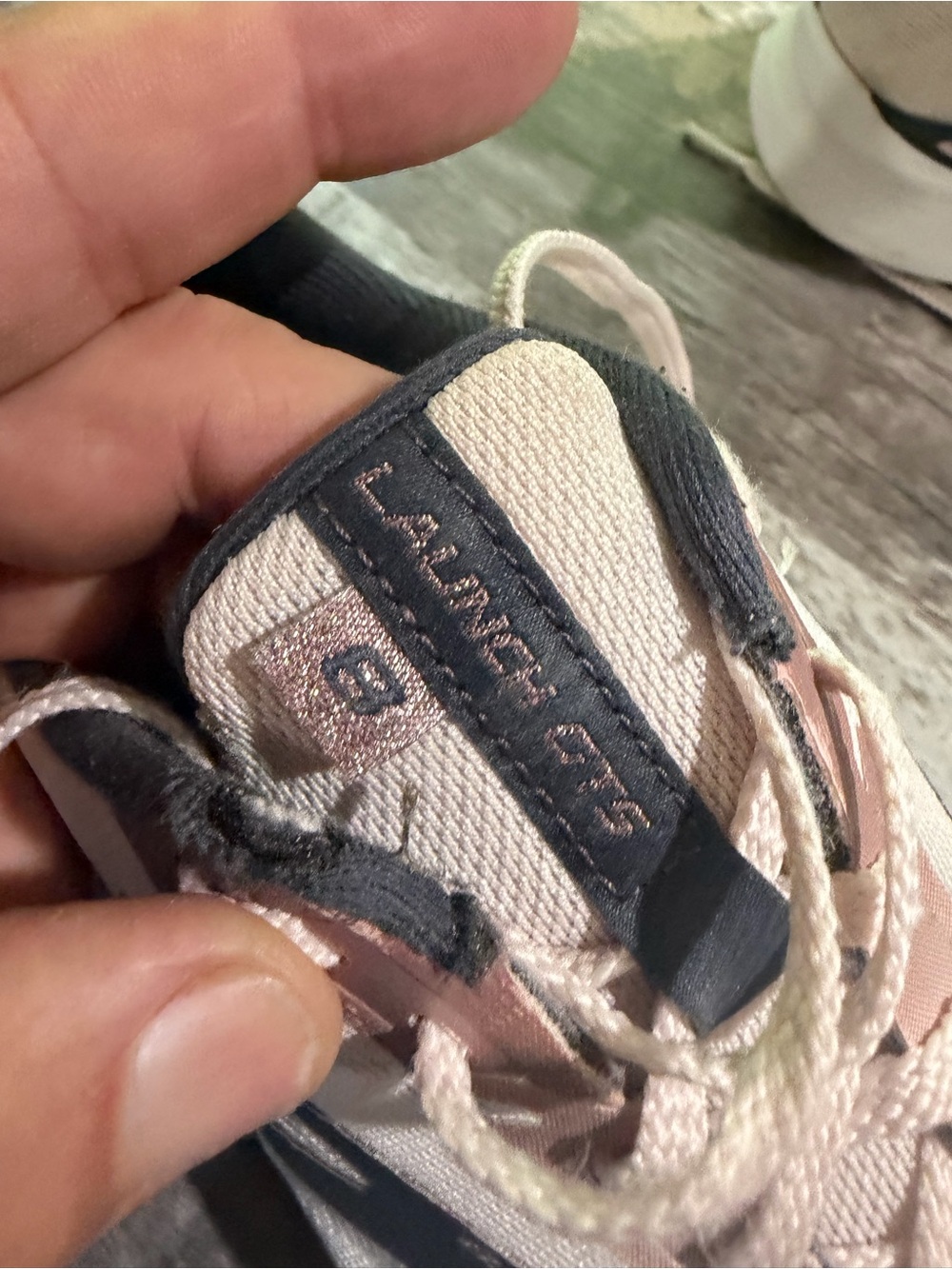 Brooks Women’s size 8.5 Athletic Shoes — Light Pink with Gray Accents - Picture 6 of 9